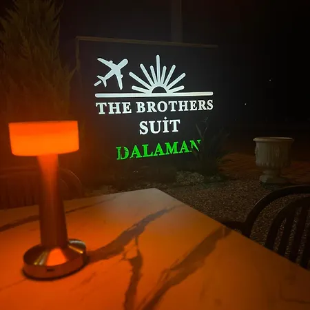 Hotel The Brothers 2*